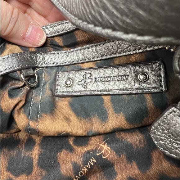 B. Makowsky Leather Hobo Handbag in Great Condition - Picture 10 of 11